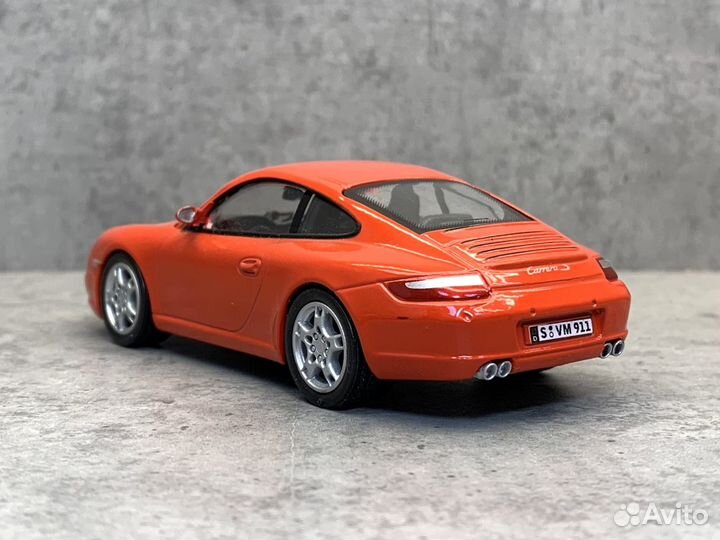 Коллекционная модель Porsche 911 1:43