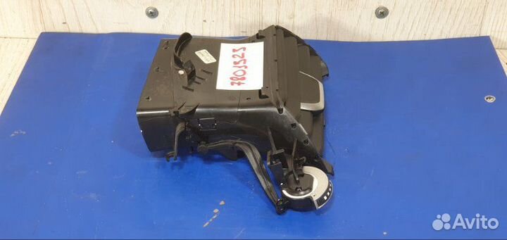 Воздуховод правый Bmw 7-Series G11