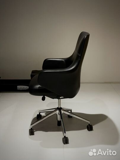 Vitra grand executive (оригинал)