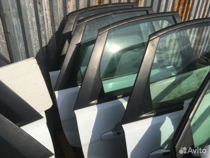 Дверь правая Ford Focus 2