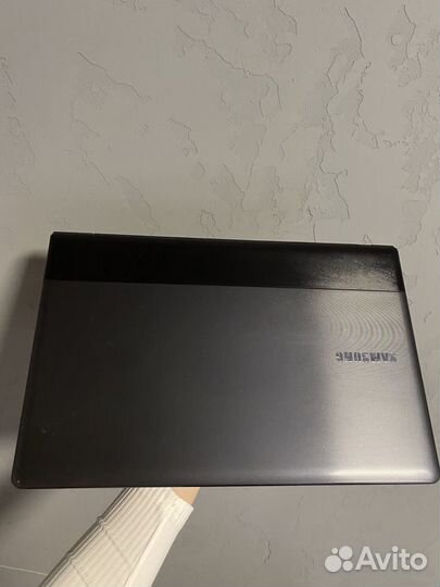 Ноутбук Samsung np300e5c/Core i5/240 gb/10 gb