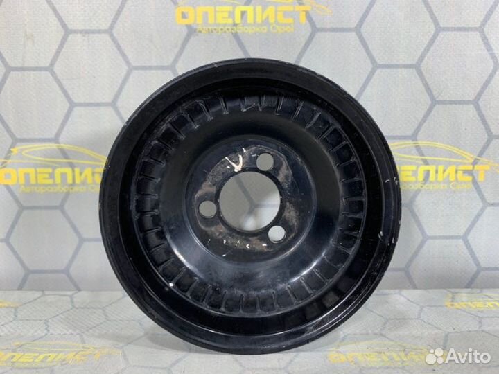 Шкив помпы Chevrolet Cruze F18D4
