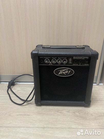 Гитарный комбоусилитель peavey backstage