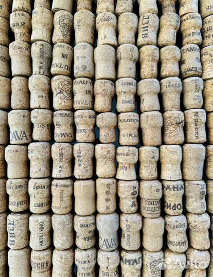 Пробки от шампанского вина 163 шт