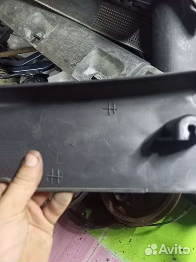 Накладка стойки задней левой Рено Логан 2