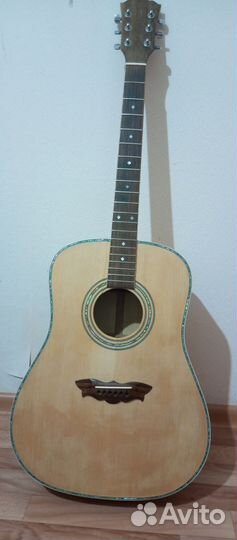 Акустическая гитара yamaha