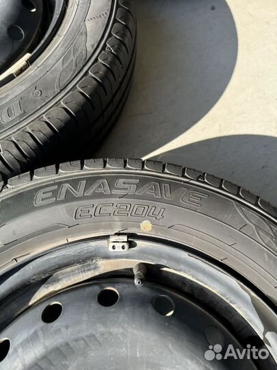 Dunlop Enasave EC204 165/70 R14 81S