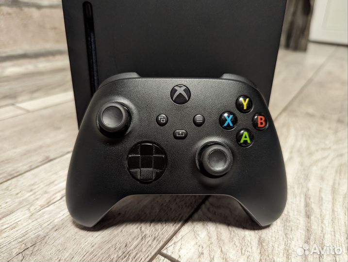 Приставка Xbox Series X 1TB в идеале + 2 геймпада