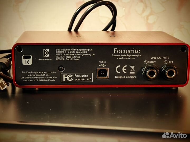 Звуковая карта Focusrite Scarlett 2i2 1st gen