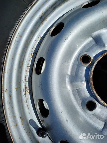 Bridgestone Blizzak Spike-01 205/70 R15 96