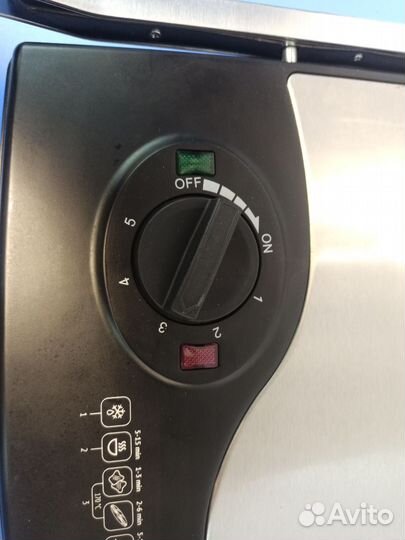 Электрогриль Redmond RGM-M800