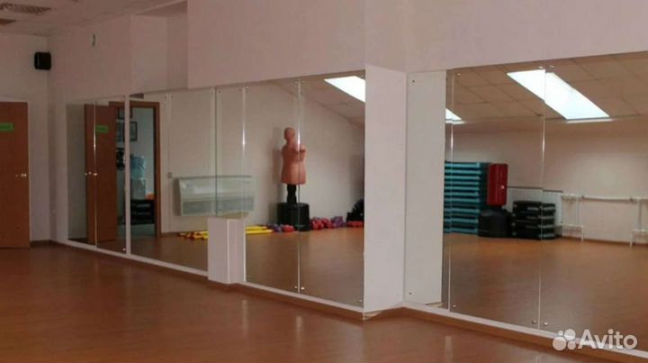 Зеркало для фитнеса