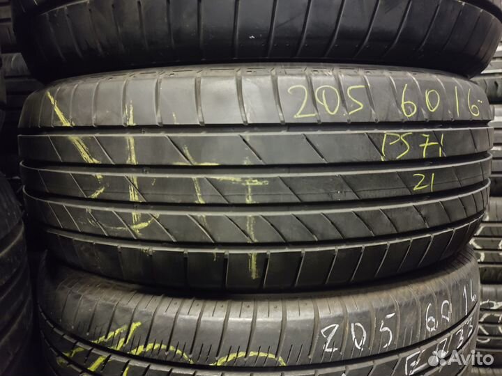 Kumho Ecsta PS71 205/60 R16