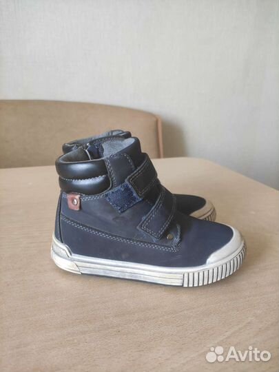 Кроссовки кеды