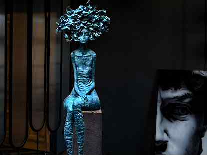 Современная скульптура Валери и любовь 165см