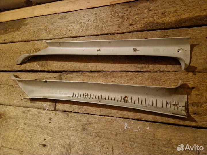 Накладки стоек лобового стекла Audi 80