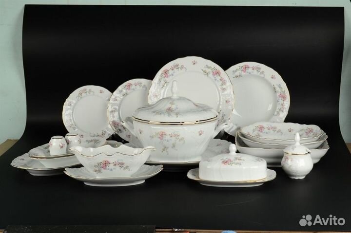 Столовый сервиз новый