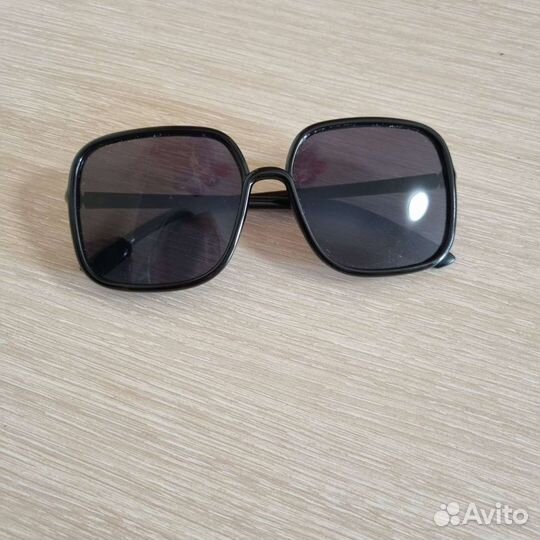 Солнцезащитные очки