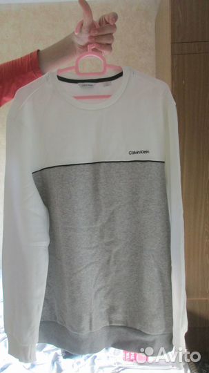 Джемпер фирменный