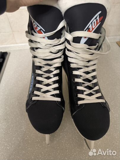 Коньки хоккейные Botas Tornado 3000