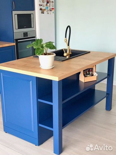 Кухня на заказ с островом