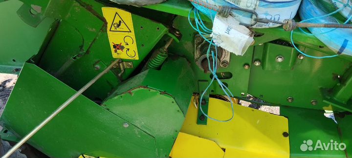 Пресс-подборщик John Deere 582, 2005