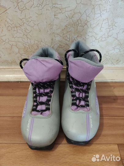 Лыжные ботинки детские