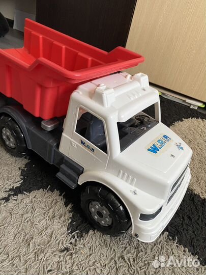 Большой грузовик игрушка