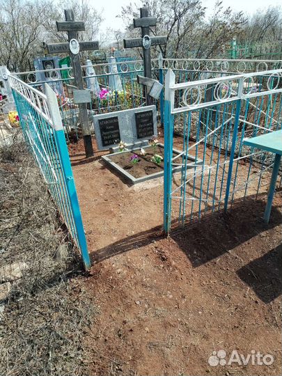 Качественная уборка могилок