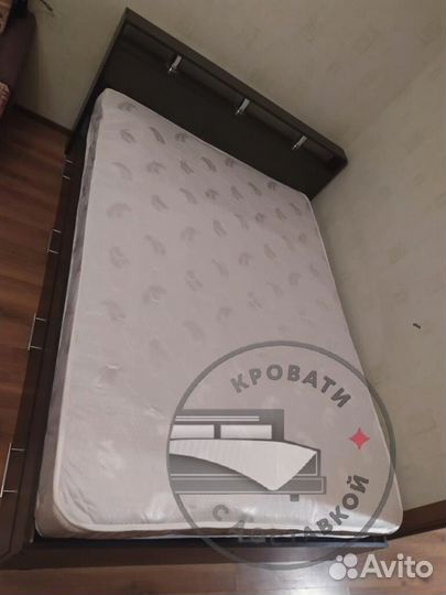Кровать двуспальная