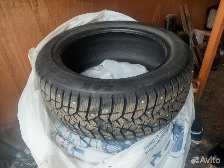 Bridgestone Blizzak Spike-02 195/50 R15 82