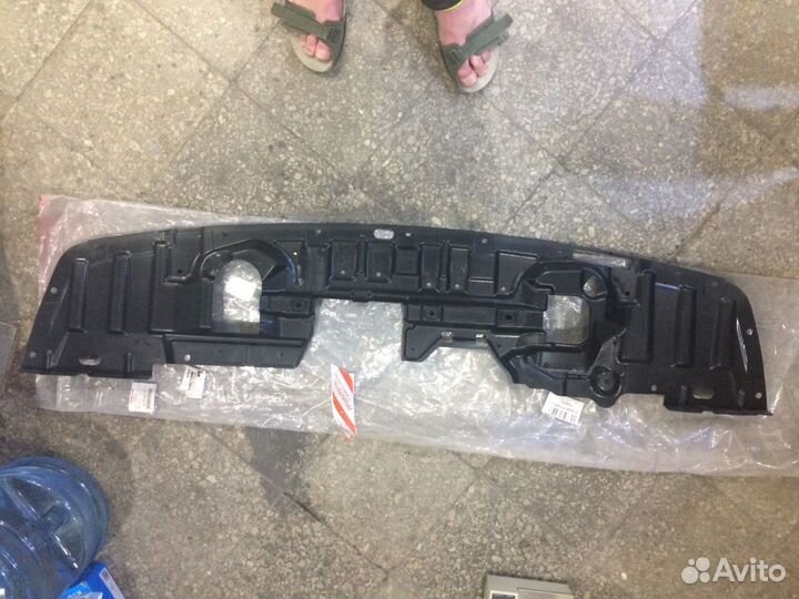 Mitsubishi lancer Пыльник переднего бампера