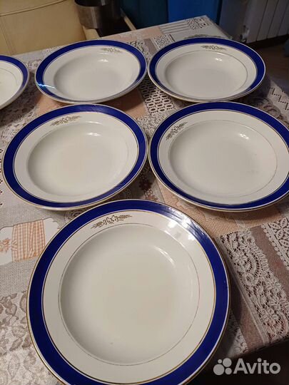 Тарелки обеденные 