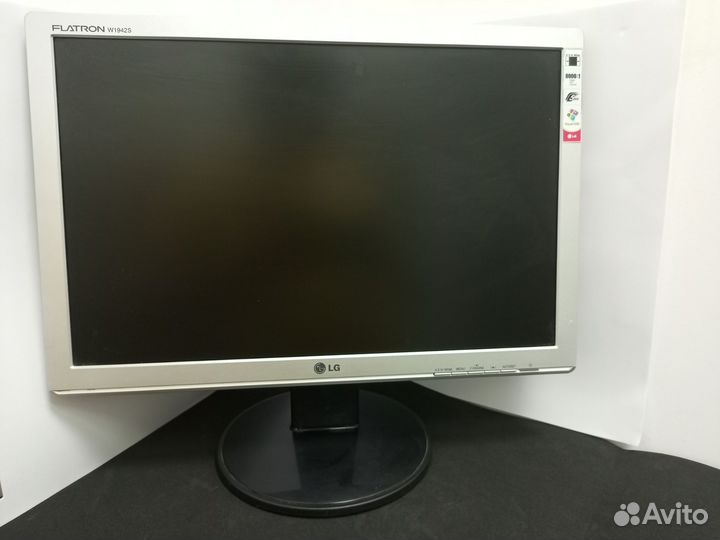 Монитор LG flatron w1942s