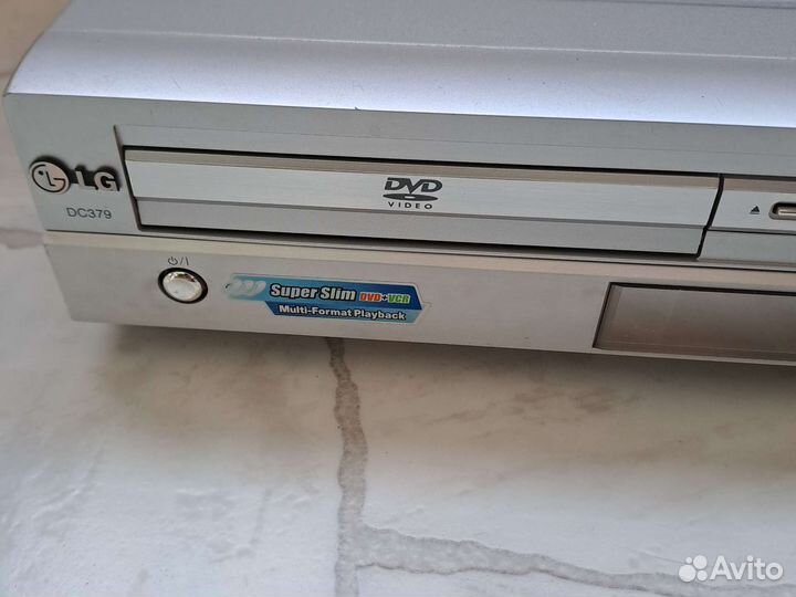 DVD и кассетный плеер