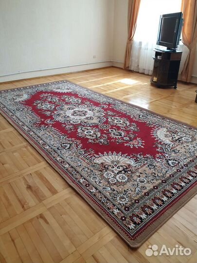 Ковер шерстяной