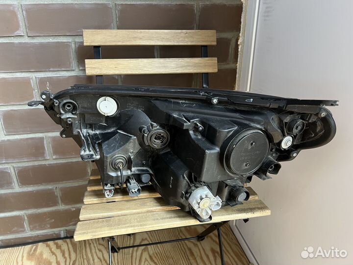 Фара правая toyota RAV4 2018 оригинал