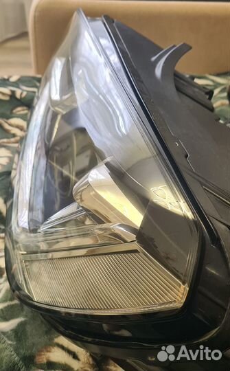 Фара левая Touareg с DLA - целая