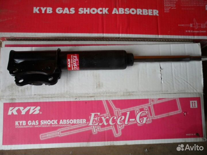 Стойка на сузукигранд Витара-новая