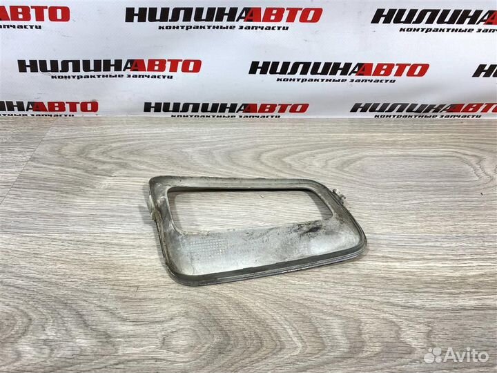 Решетка противотуманной фары левая Форд С-Max