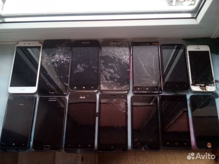 Смартфоны на запчасти