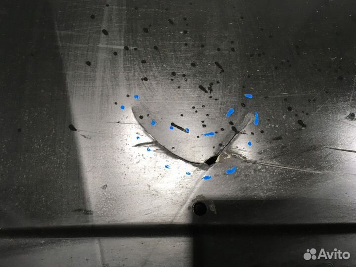 Защита днища левая (Volkswagen Tiguan)