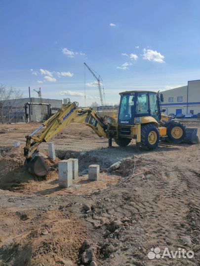 Услуги экскаватора погрузчика komatsu