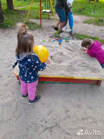 Услуги няни для ребенка на своей территории