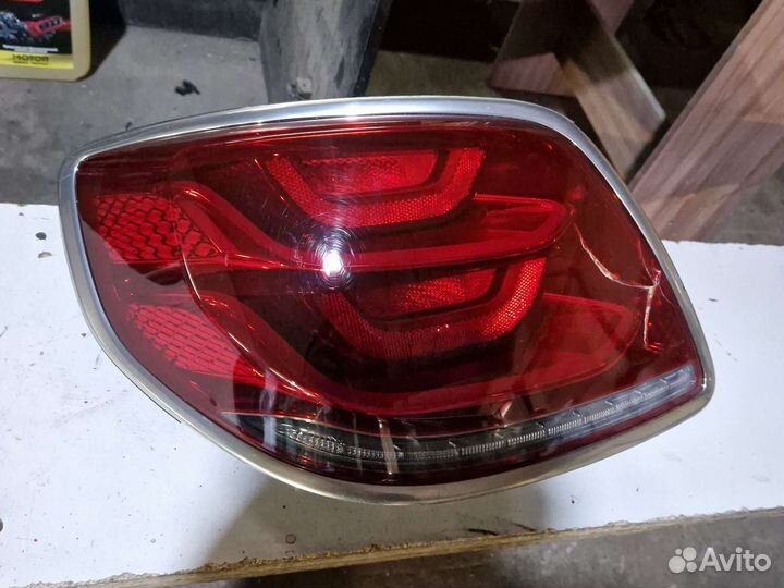 Задний левый фонарь киа к900