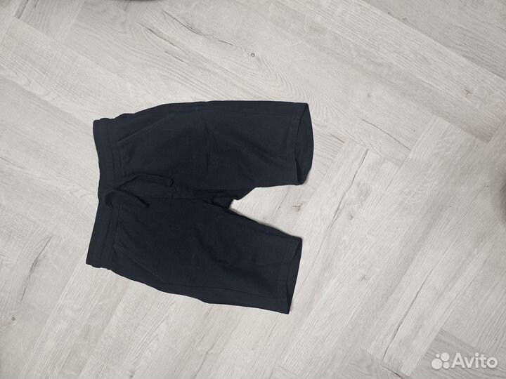 Шорты на мальчика 152 новые
