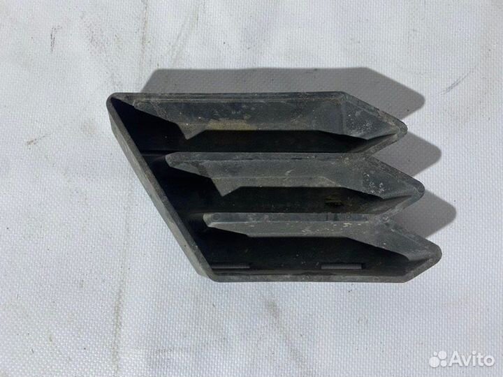 Накладка бампера Chevrolet Camaro 2016-Н.в