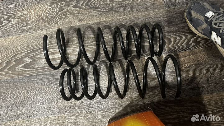 Пружины задние Toyota Caldina, Corona premio 1996