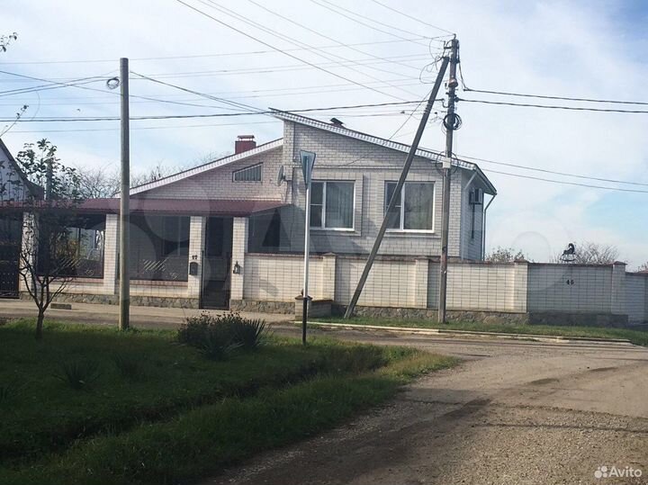 Дом 193,1 м² на участке 9 сот.