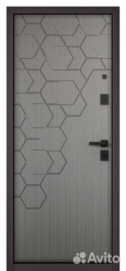 Дверь входная в квартиру